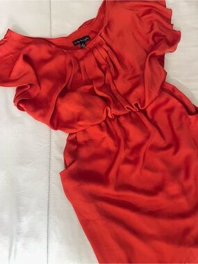 🦩SUMMER SALE 🦩City Triangles Satin Dress